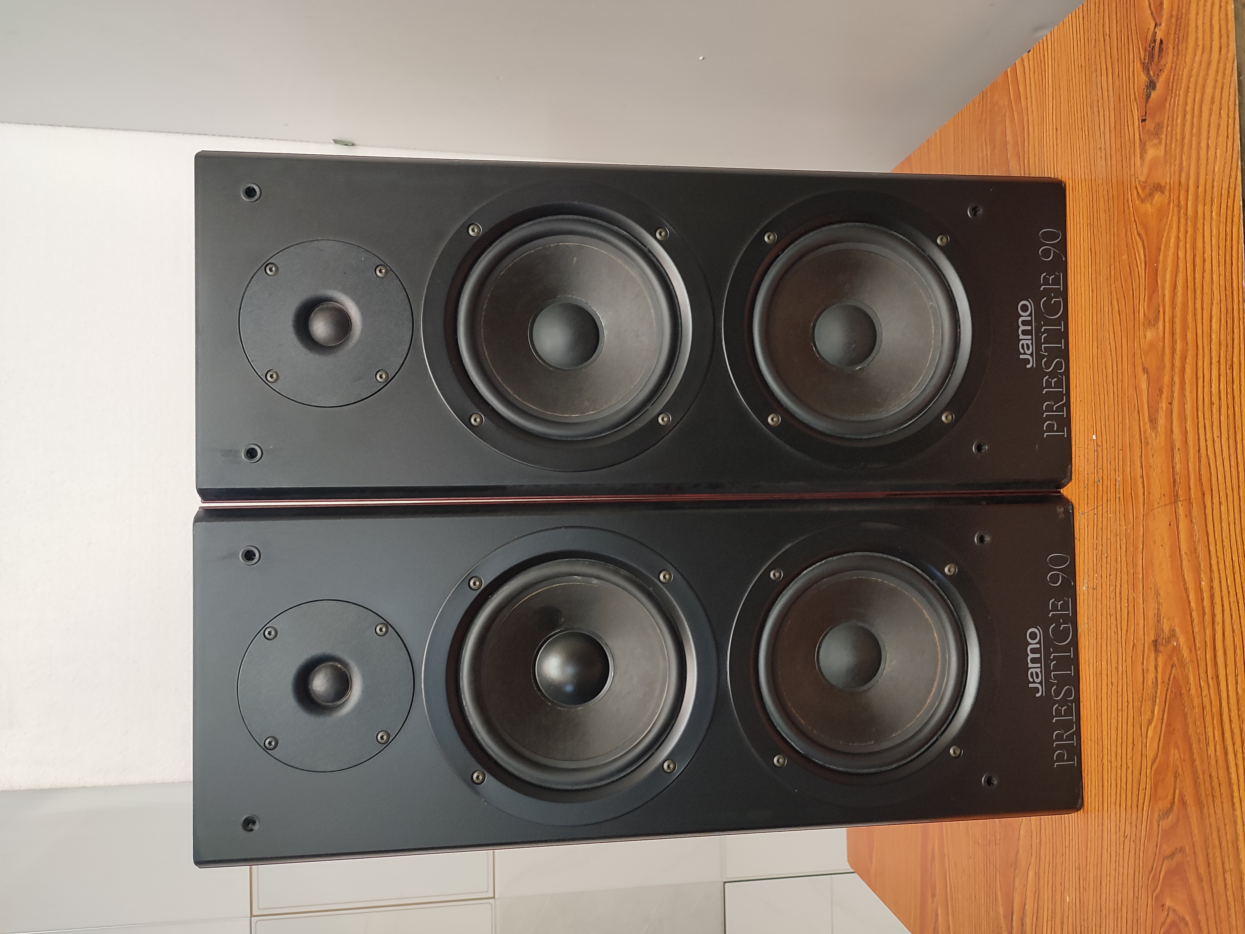 8新  二手尊ZB，P90书架箱，不包邮。不退换货