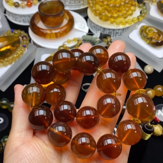 未镶嵌琥珀裸石缅甸琥珀