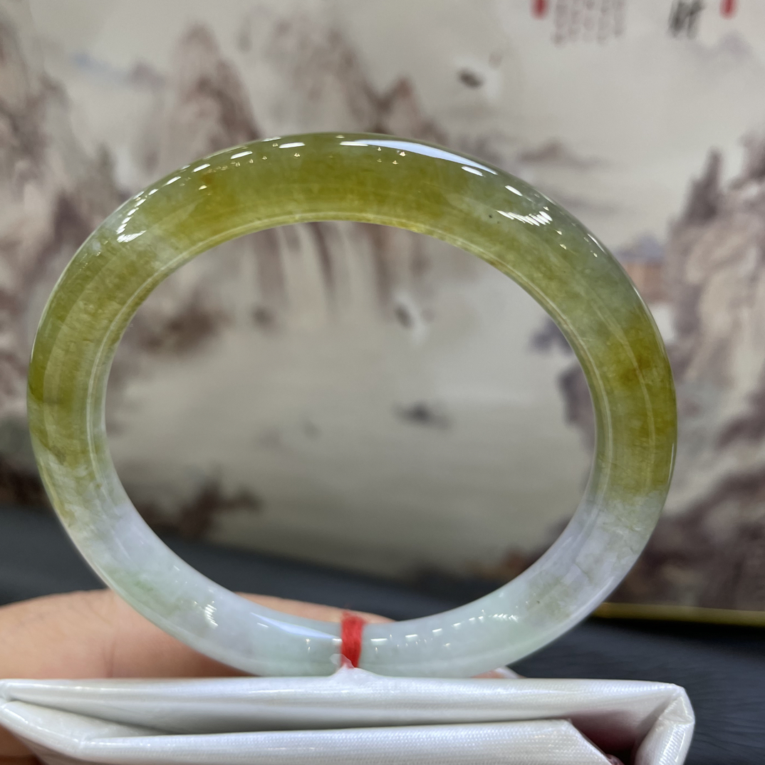 半山水冰黄翡50.2圈美人条圆条天然缅甸翡翠a货