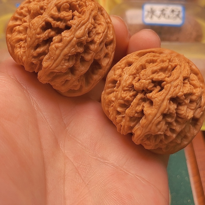 文玩核桃把件46爆肉大粗筋