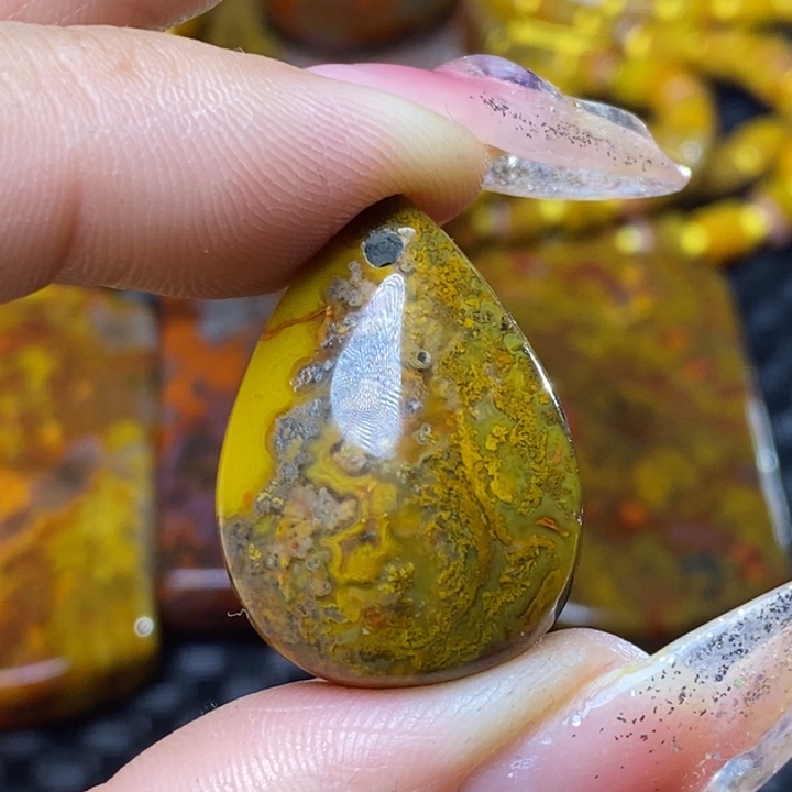 玛瑙/玉髓颈饰未镶嵌