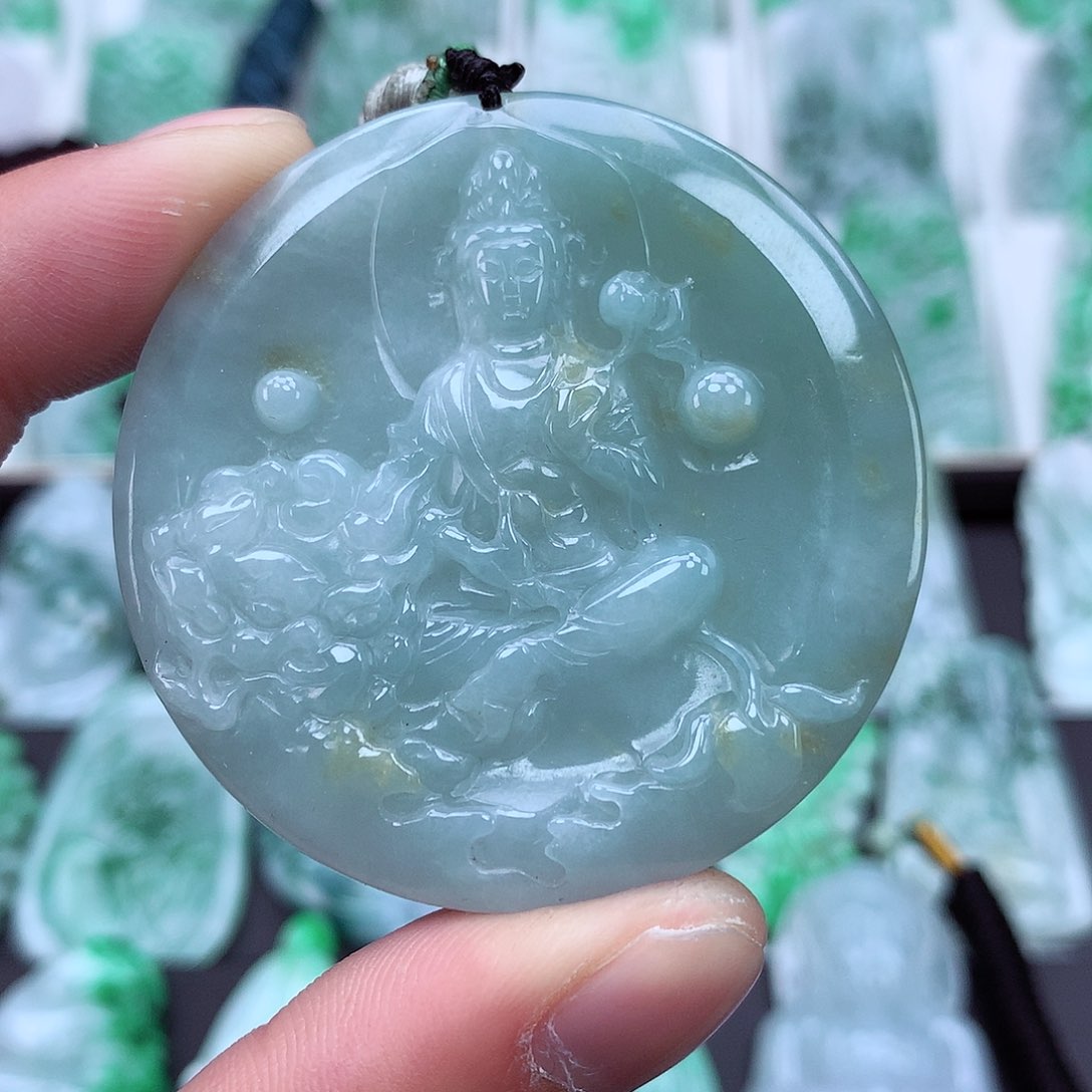 翡翠颈饰未镶嵌翡翠吊坠