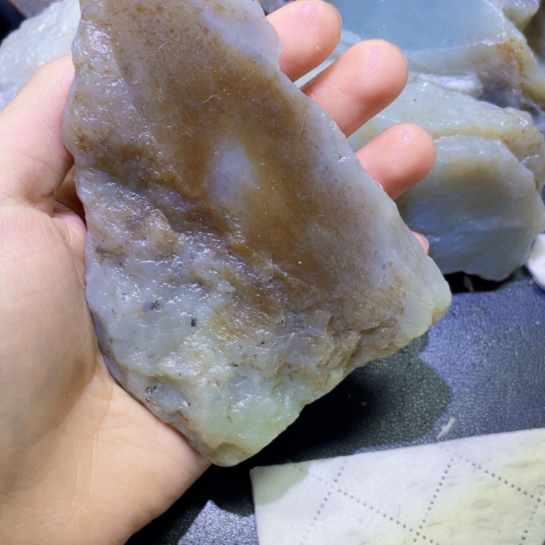 和田玉未镶嵌珠宝半成品