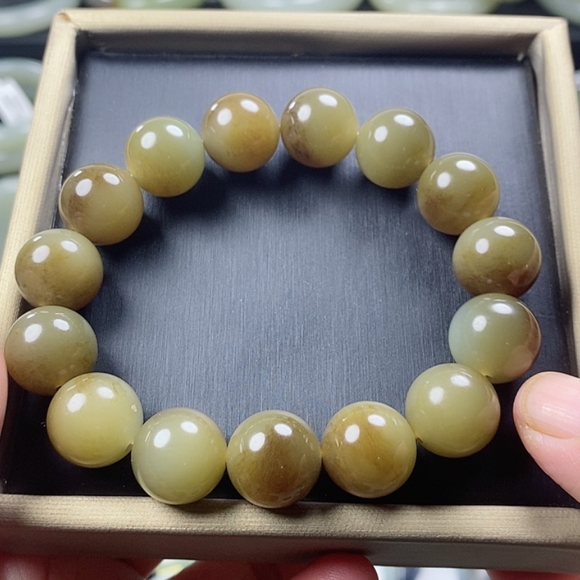 【闪购商品】未镶嵌手链和田玉（糖玉）