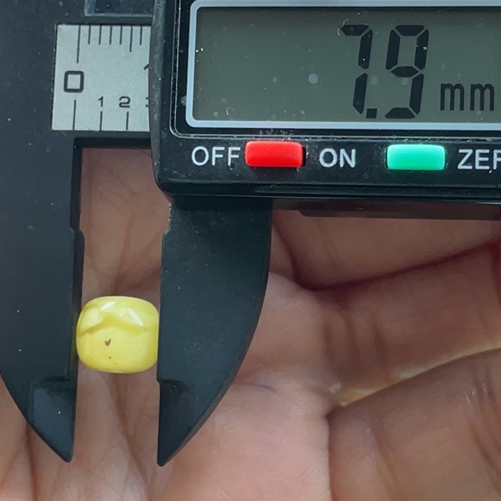 【闪购商品】琥珀裸石未镶嵌28号