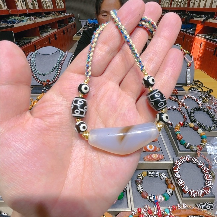 未镶嵌玛瑙/玉髓珠宝奇石