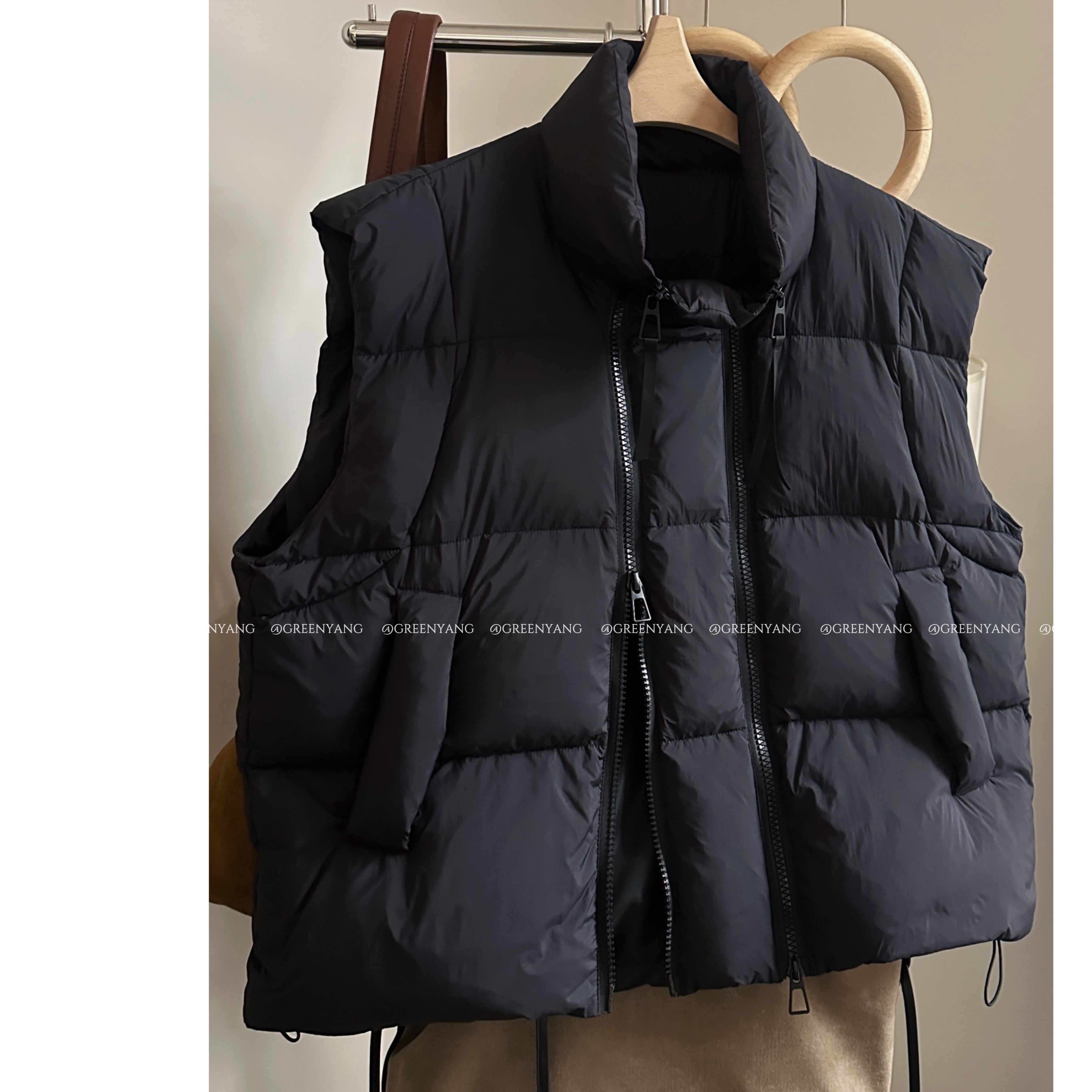 老羊家~羽绒服马甲女2025冬网红立领加厚双拉链百搭显瘦坎肩外套