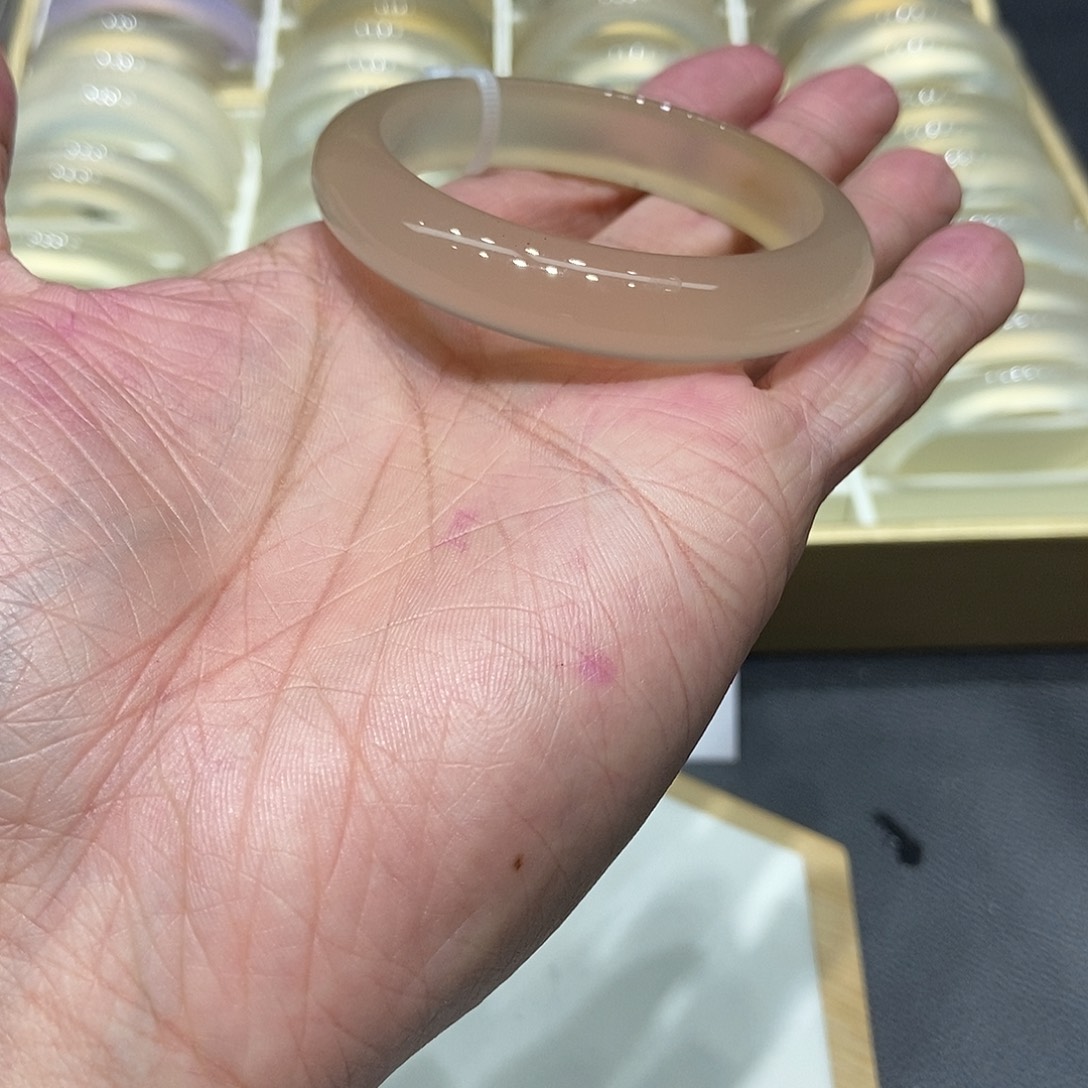 玛瑙/玉髓手镯未镶嵌043