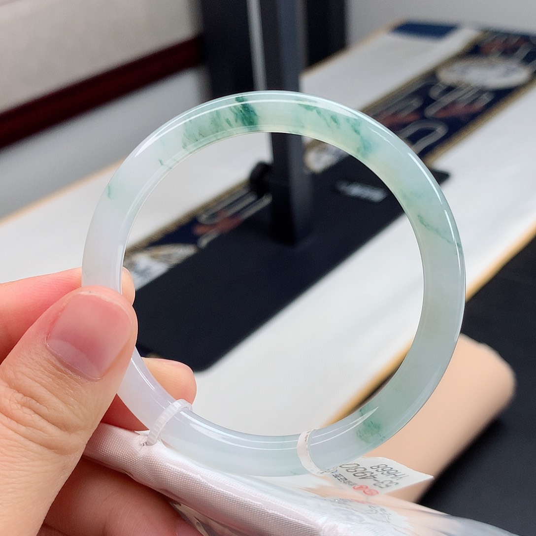 翡翠手镯未镶嵌10号