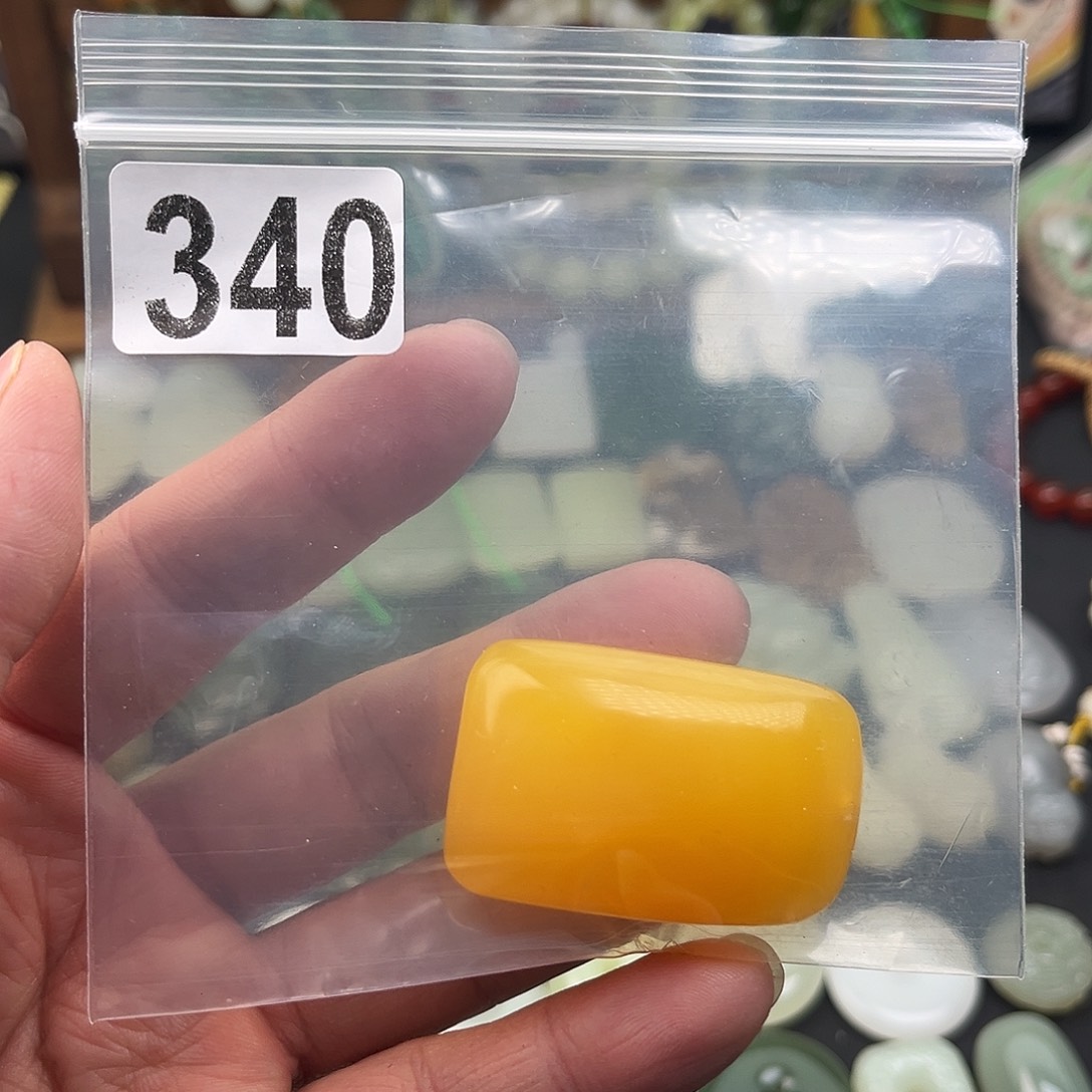 小***來玉个人收藏饰品孤品