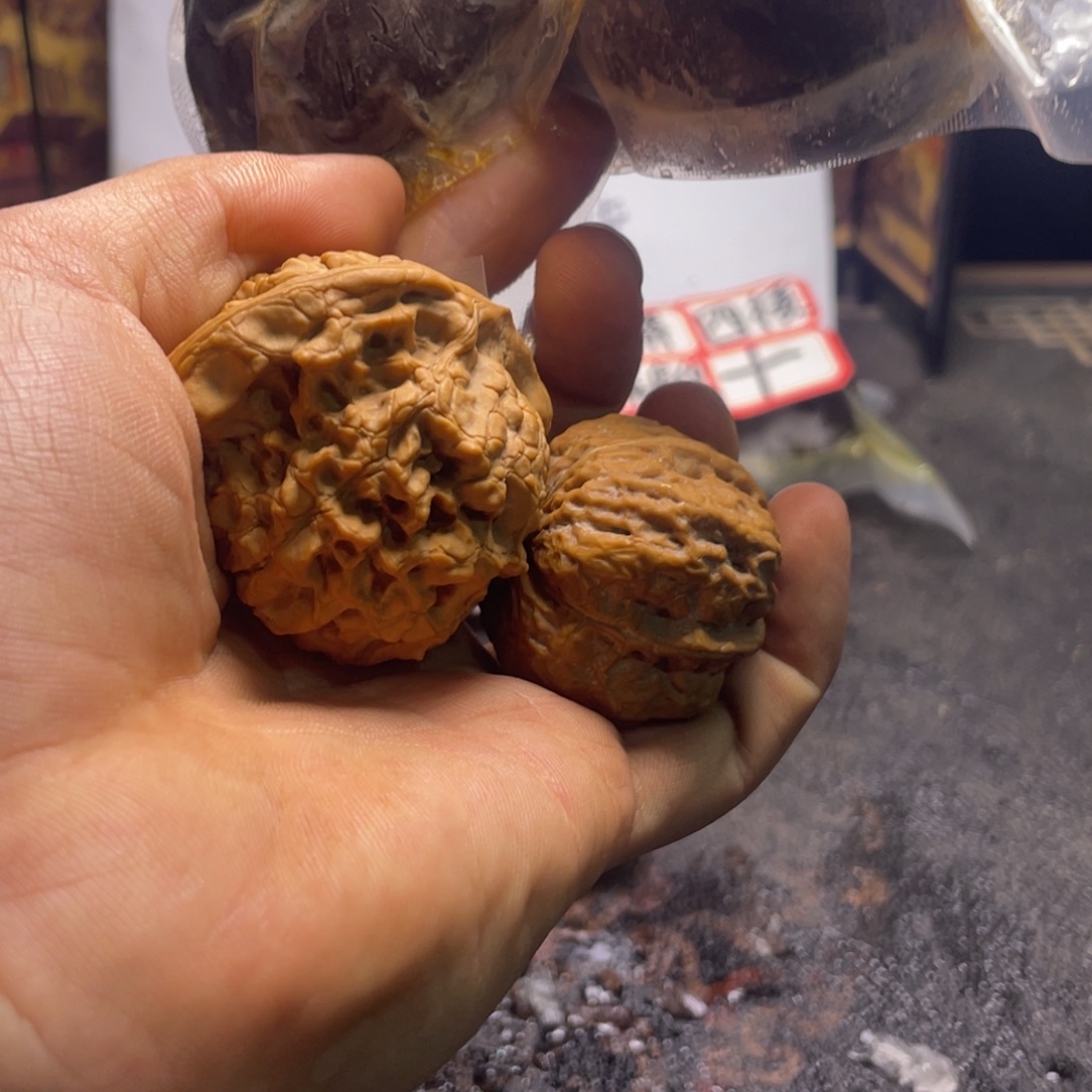 ****肥文玩核桃把件文玩