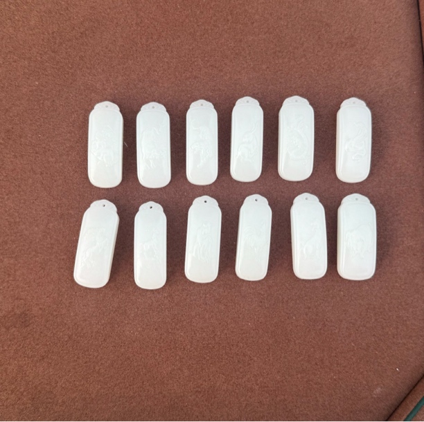 和田玉颈饰未镶嵌俄料白玉无事牌静妃多样性拍一发一