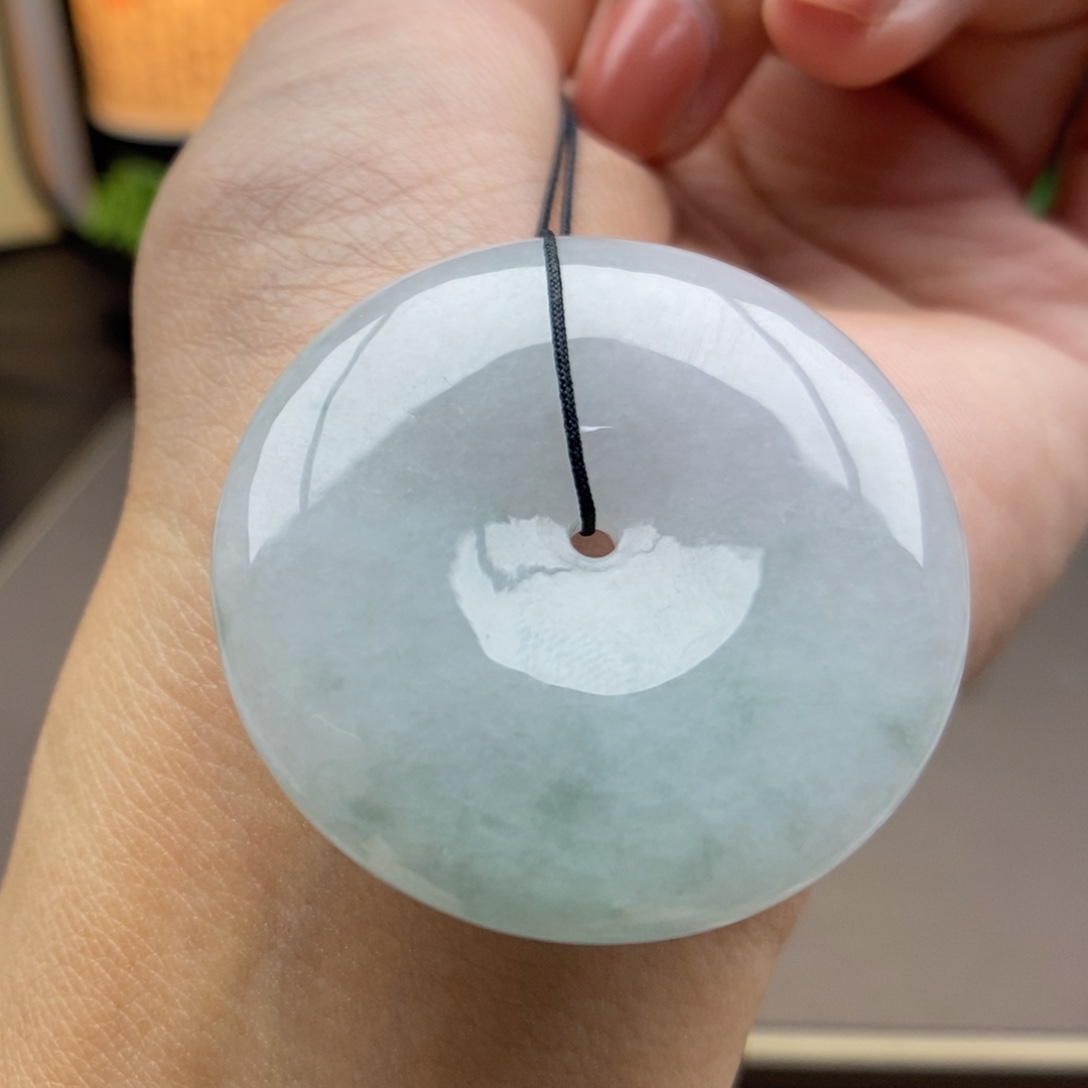 春***里翡翠未镶嵌颈饰吊坠