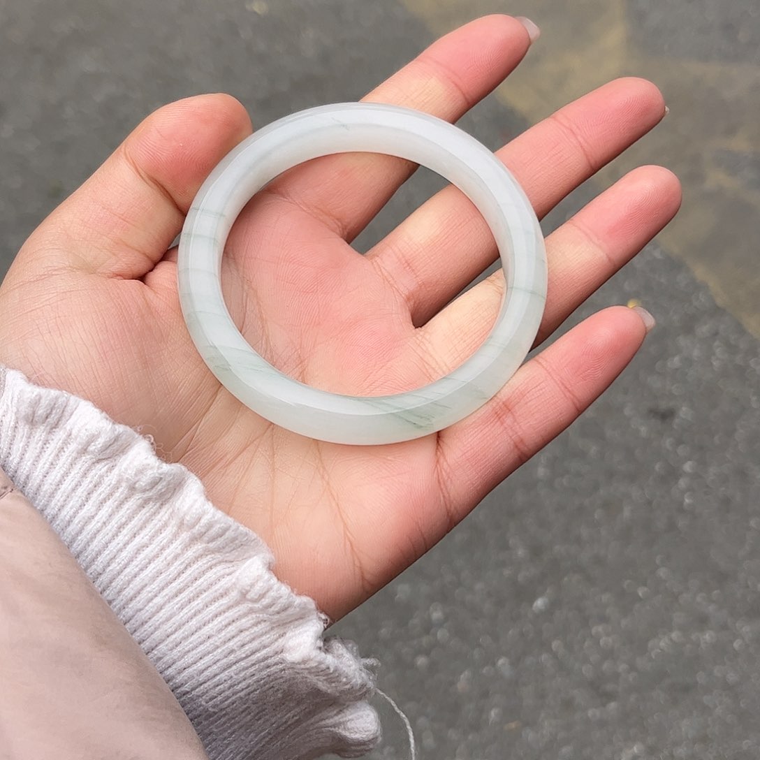 未镶嵌手镯石英质玉L*T58