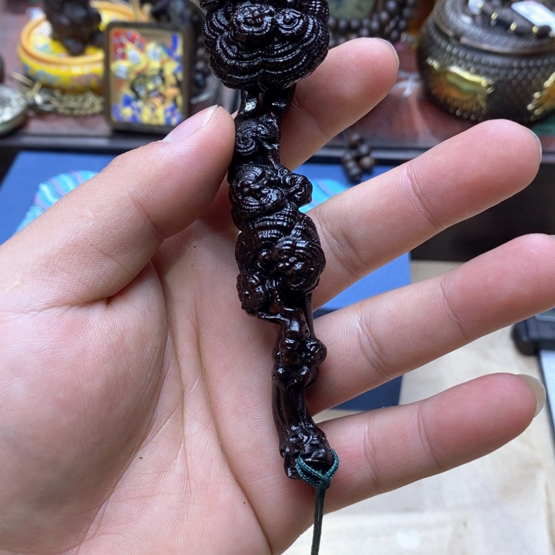 大叶紫檀（黑酸枝木类）