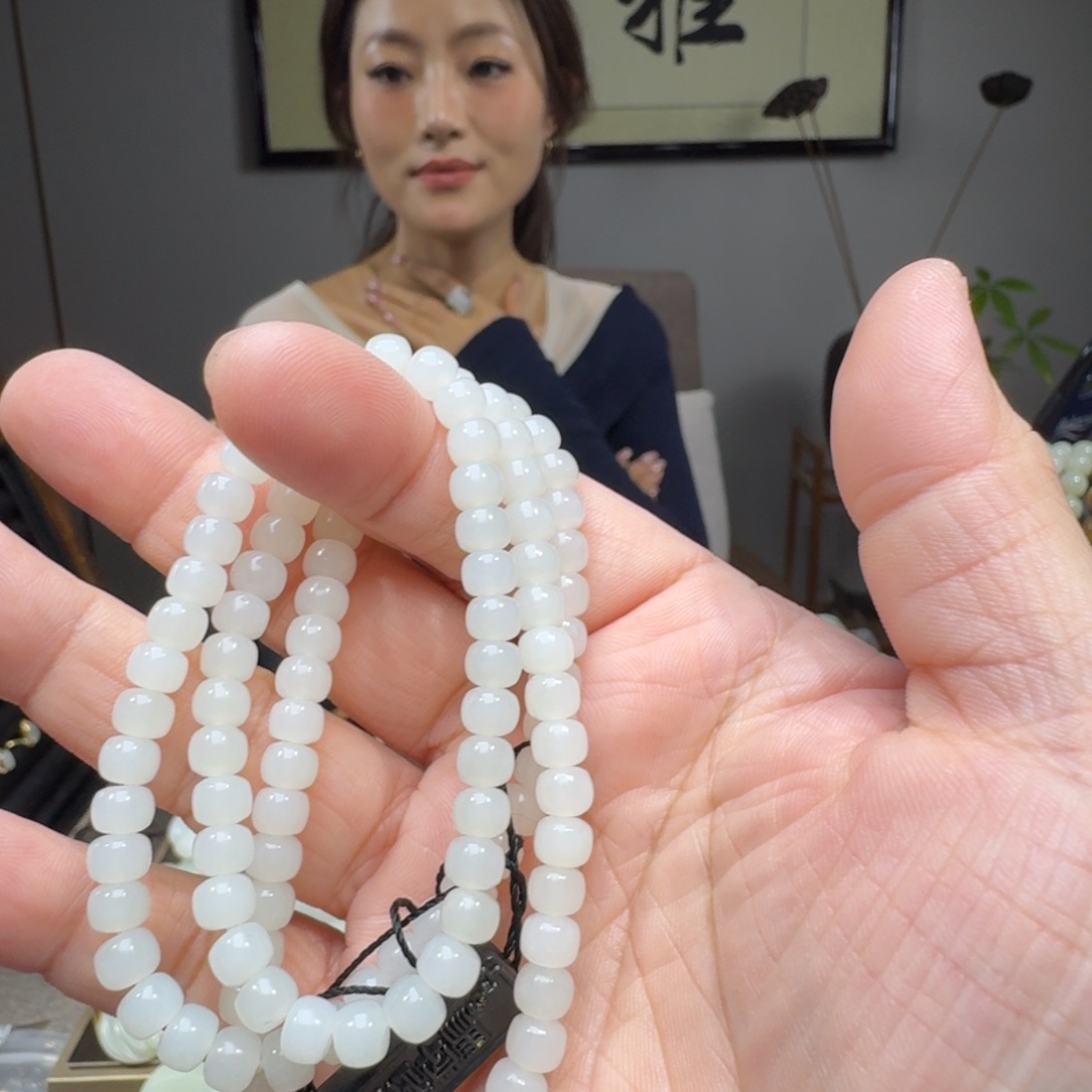 和田玉挂件未镶嵌四**子