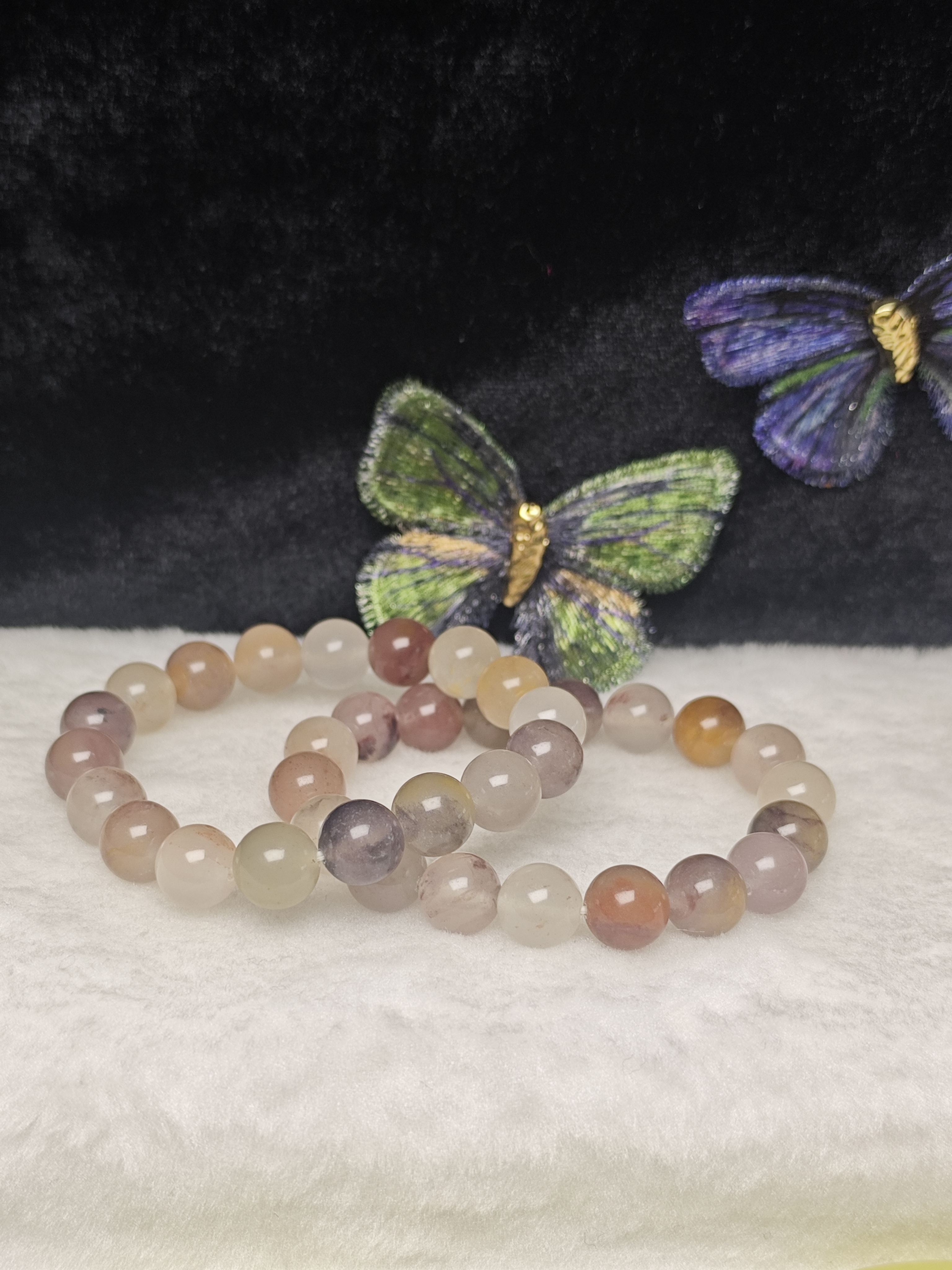 新疆金丝玉手串秋冬优雅氛围玉石