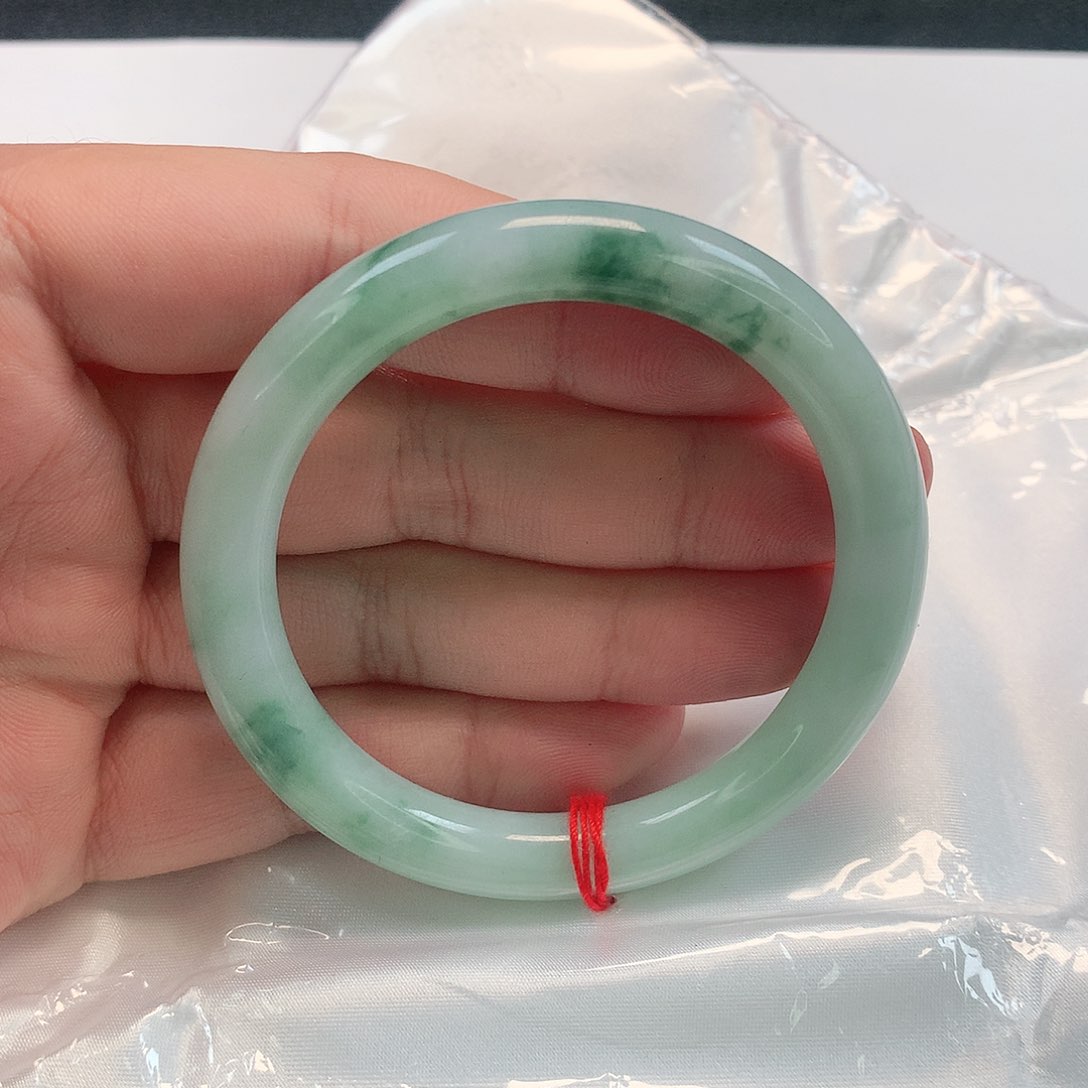 翡翠手镯（圆镯）未镶嵌272号