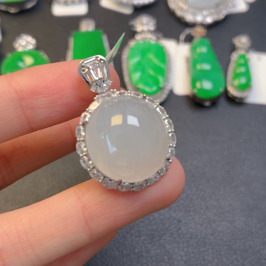 翡翠银S925镶嵌颈饰