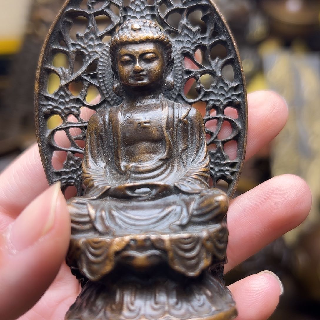 铜器摆件老王直播间 
