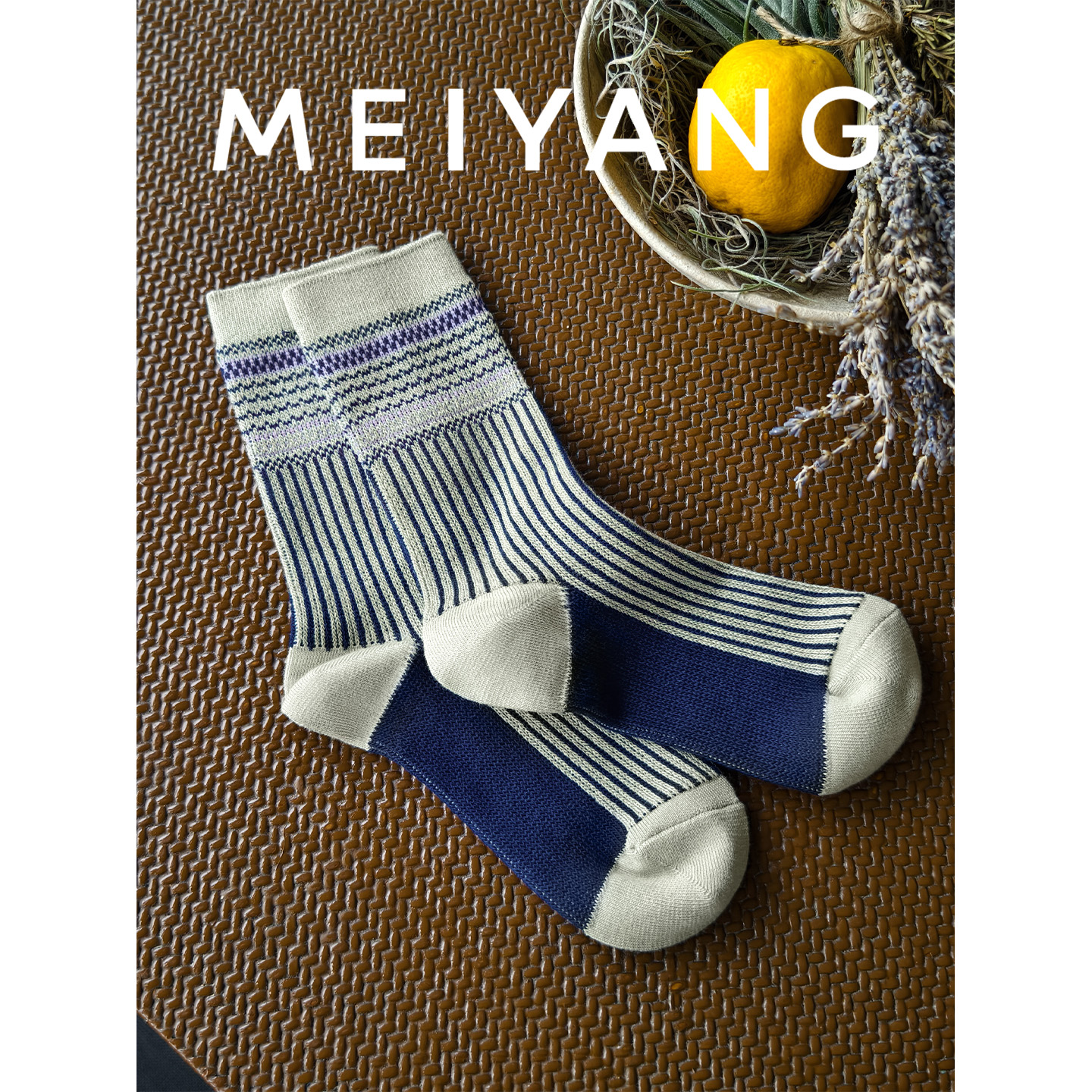 A美洋MEIYANG 电波袜【商场同款】复古点睛！条纹波浪中筒袜-周二