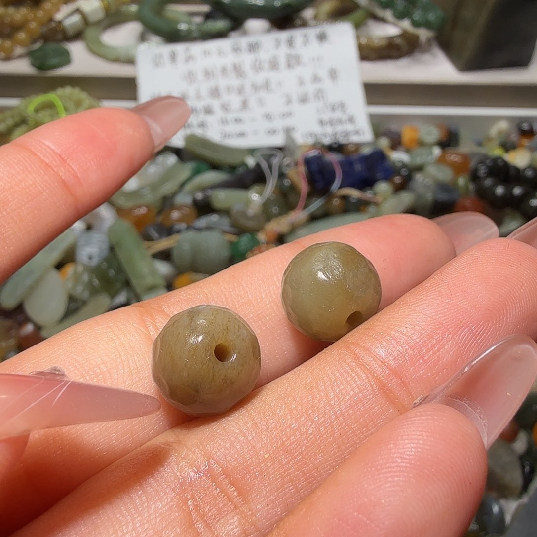 和田玉未镶嵌珠宝奇石