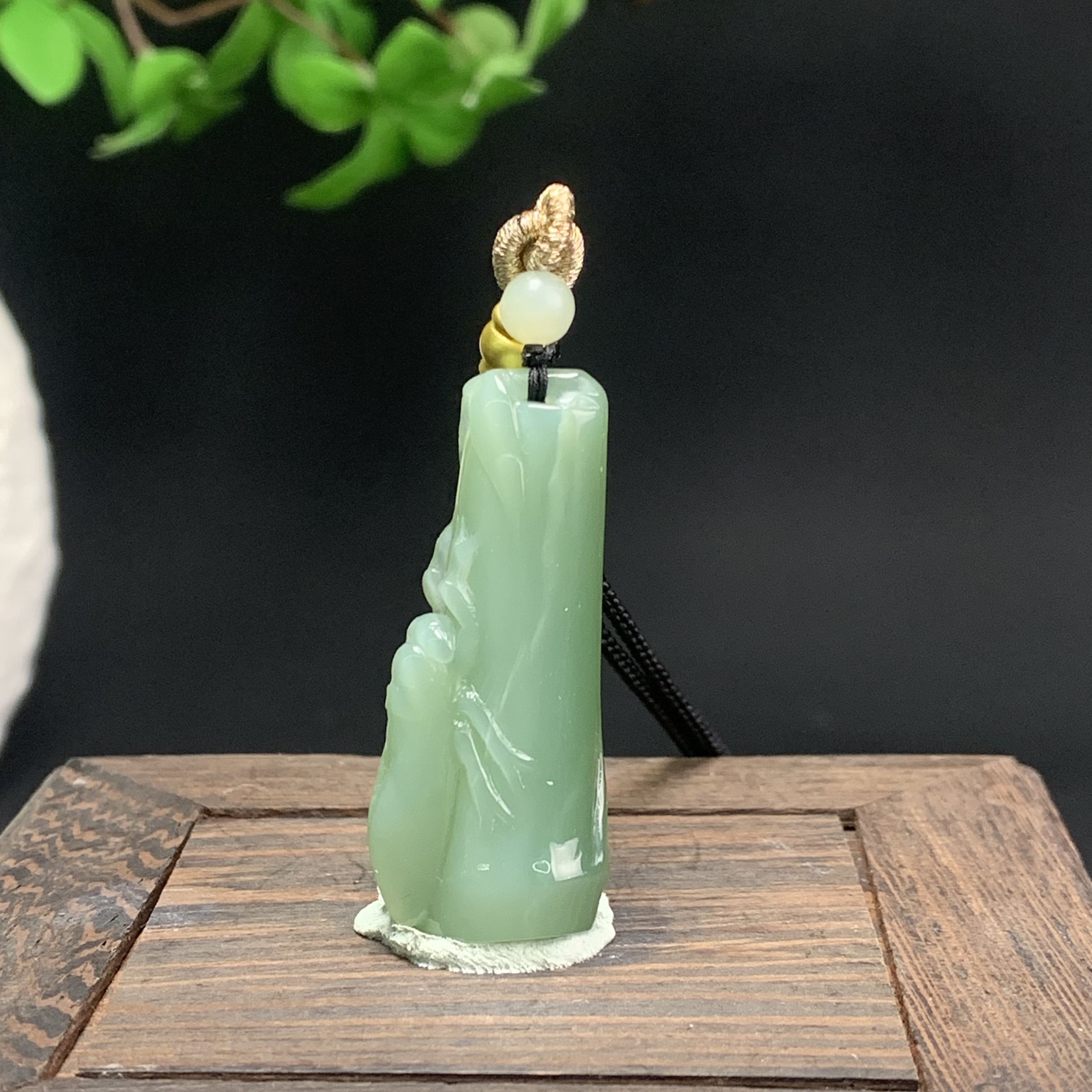 S052和田玉碧玉粉绿竹节吊坠