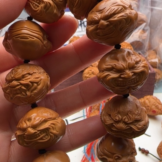 橄榄核手串漫*记雕刻工艺