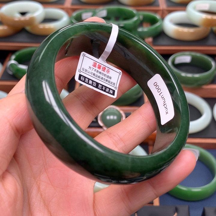 和田玉（碧玉）手镯未镶嵌59