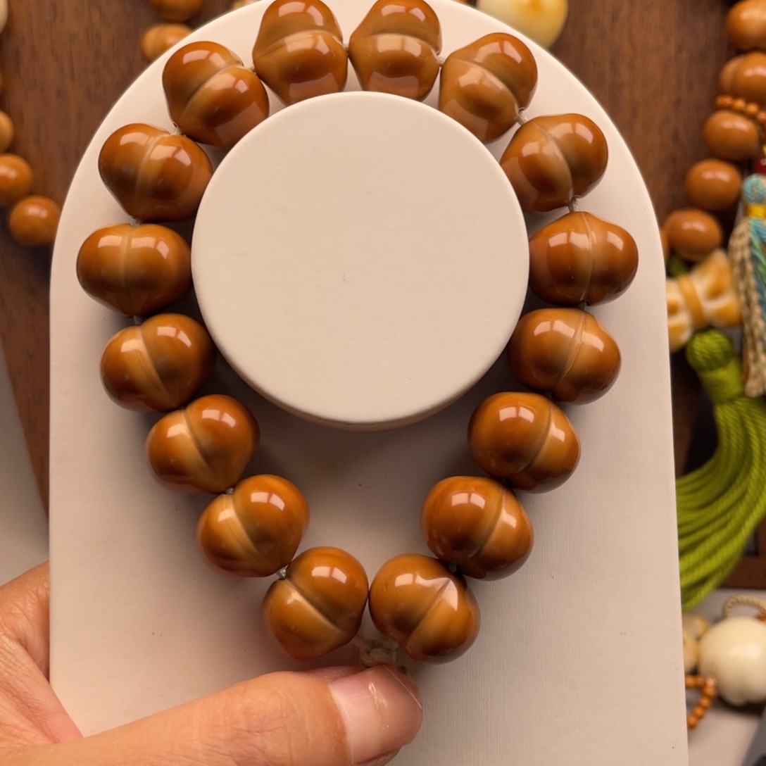 无***战猴头核桃吊坠全品无暇毕业级爱心屁桃18尺寸