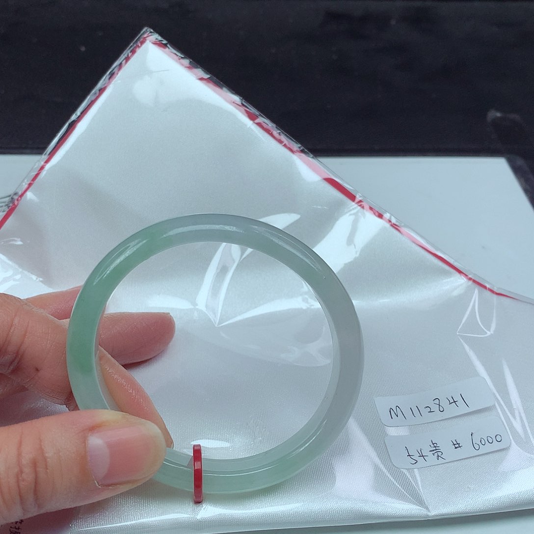 翡翠手镯未镶嵌54圈841