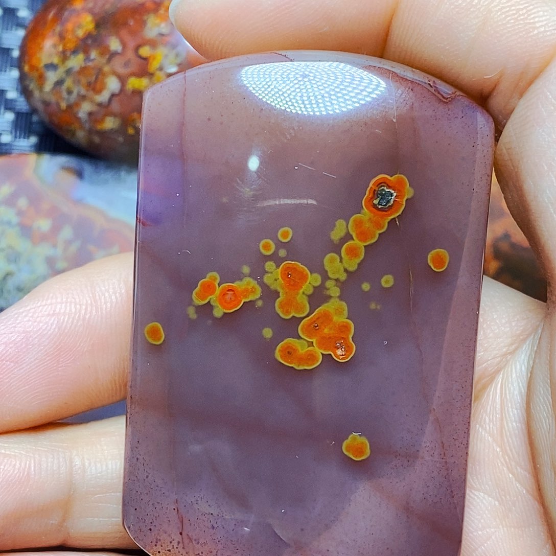 未镶嵌颈饰玛瑙/玉髓?**?