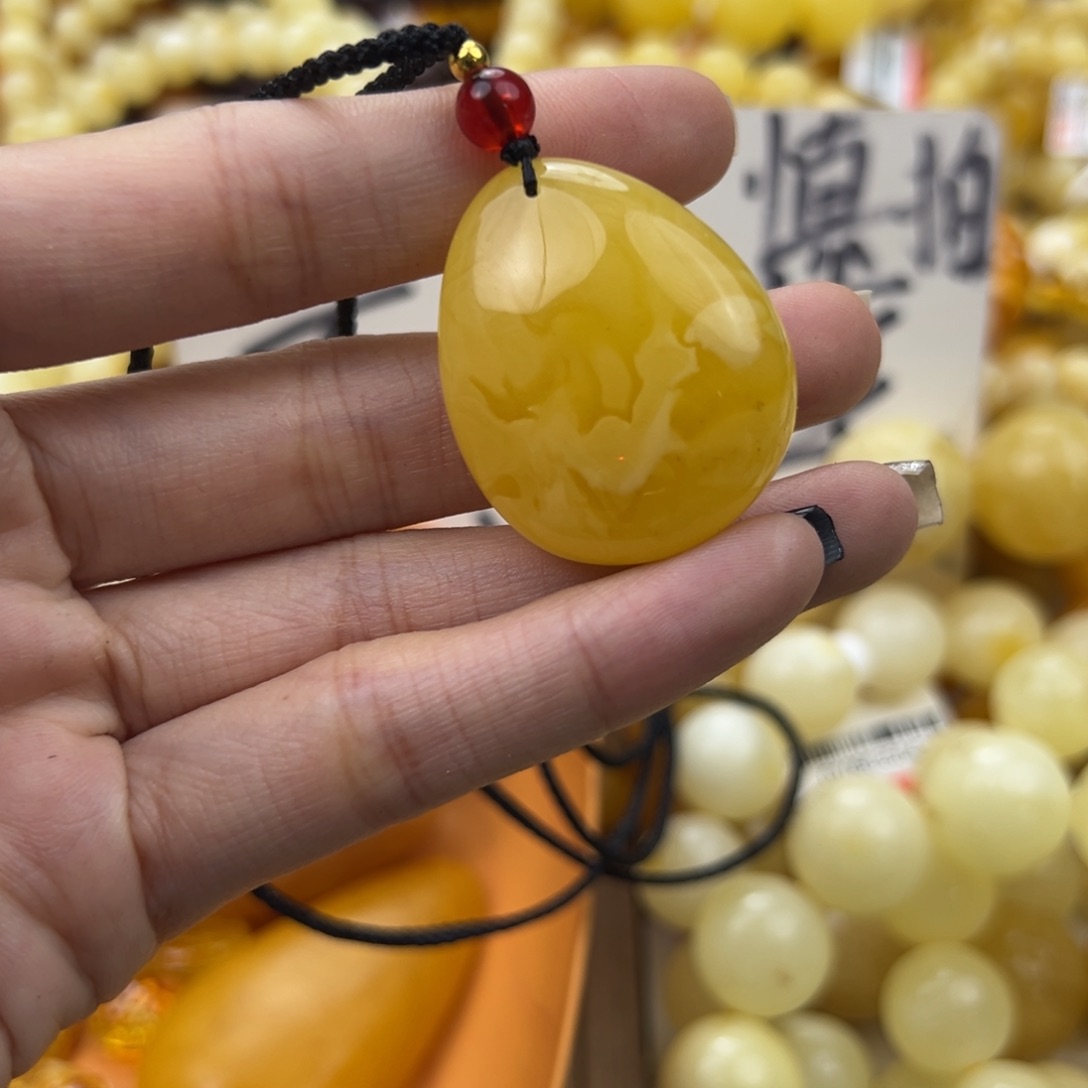 琥珀珠宝奇石未镶嵌