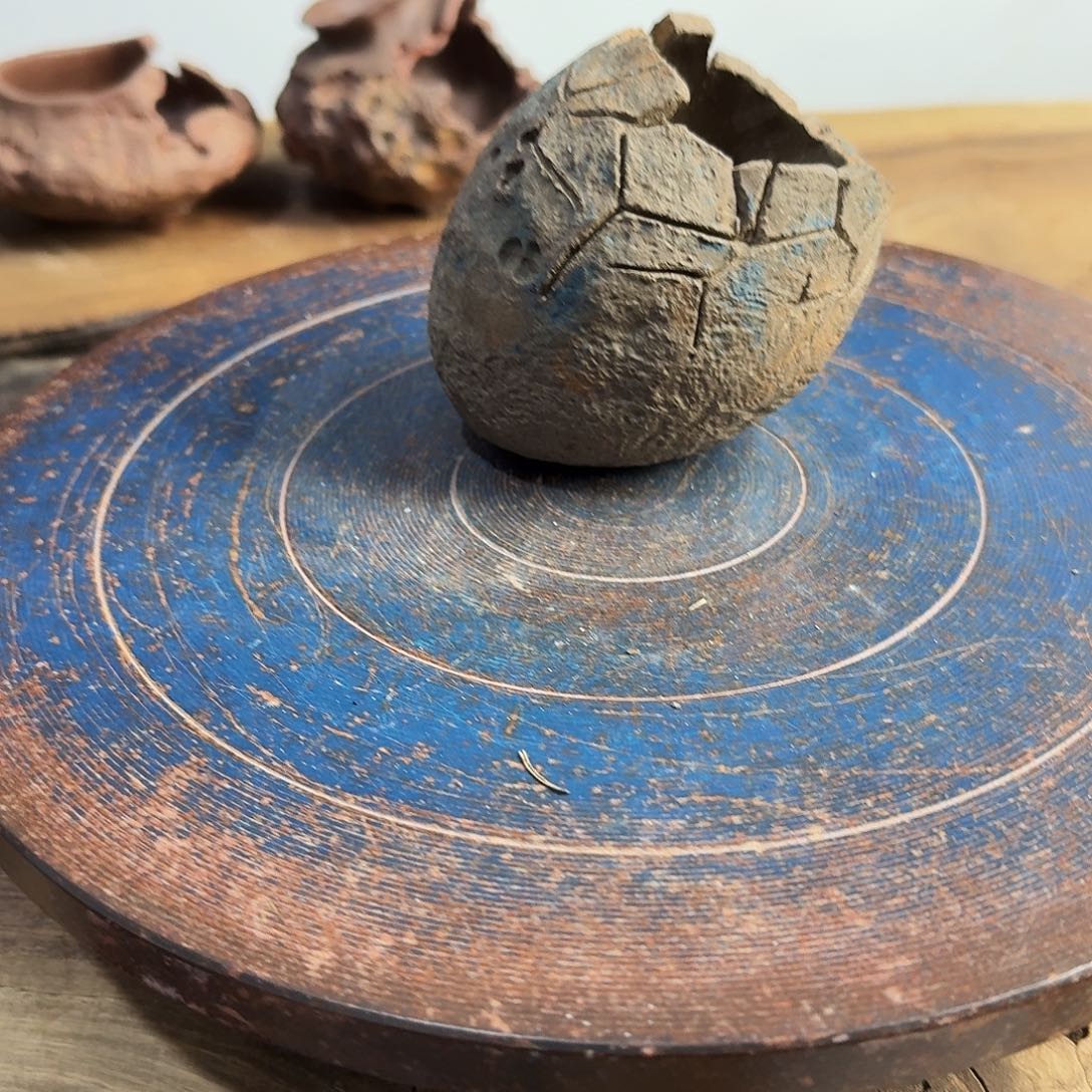 泥塑全手工制作紫砂异形小蛋