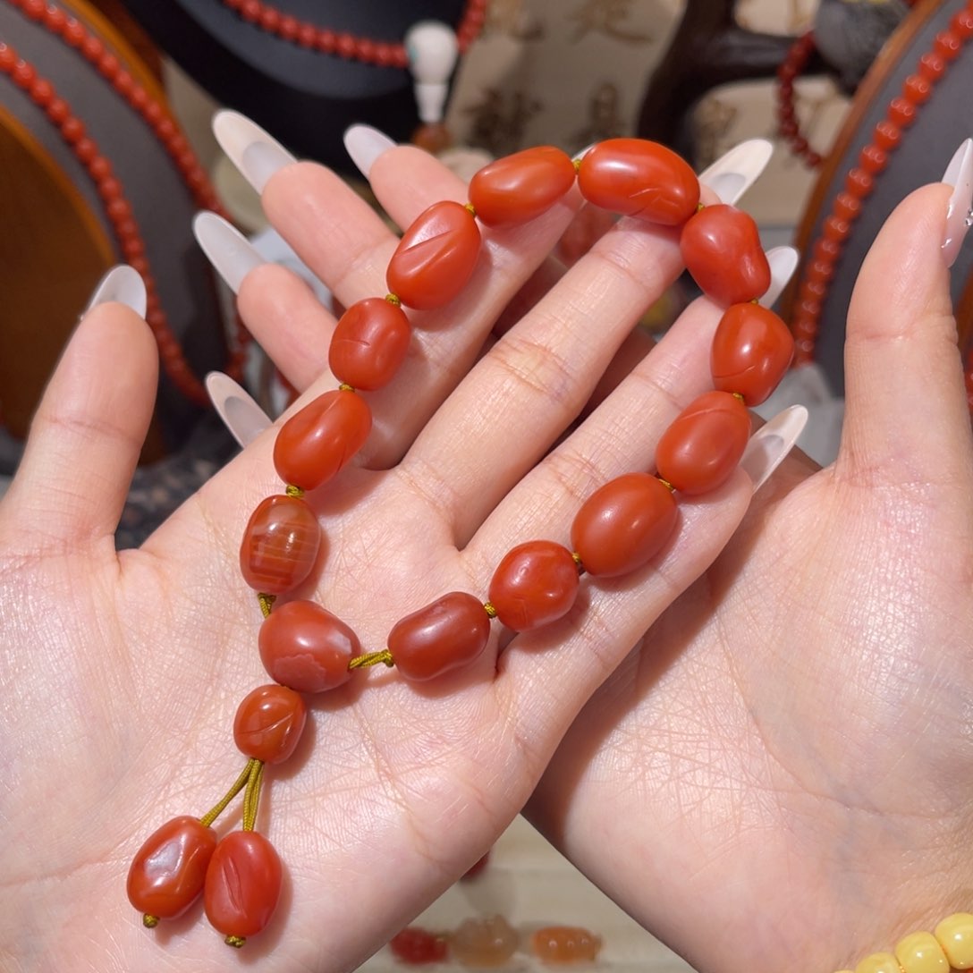 南红玛瑙随形手串 45.5g未镶嵌