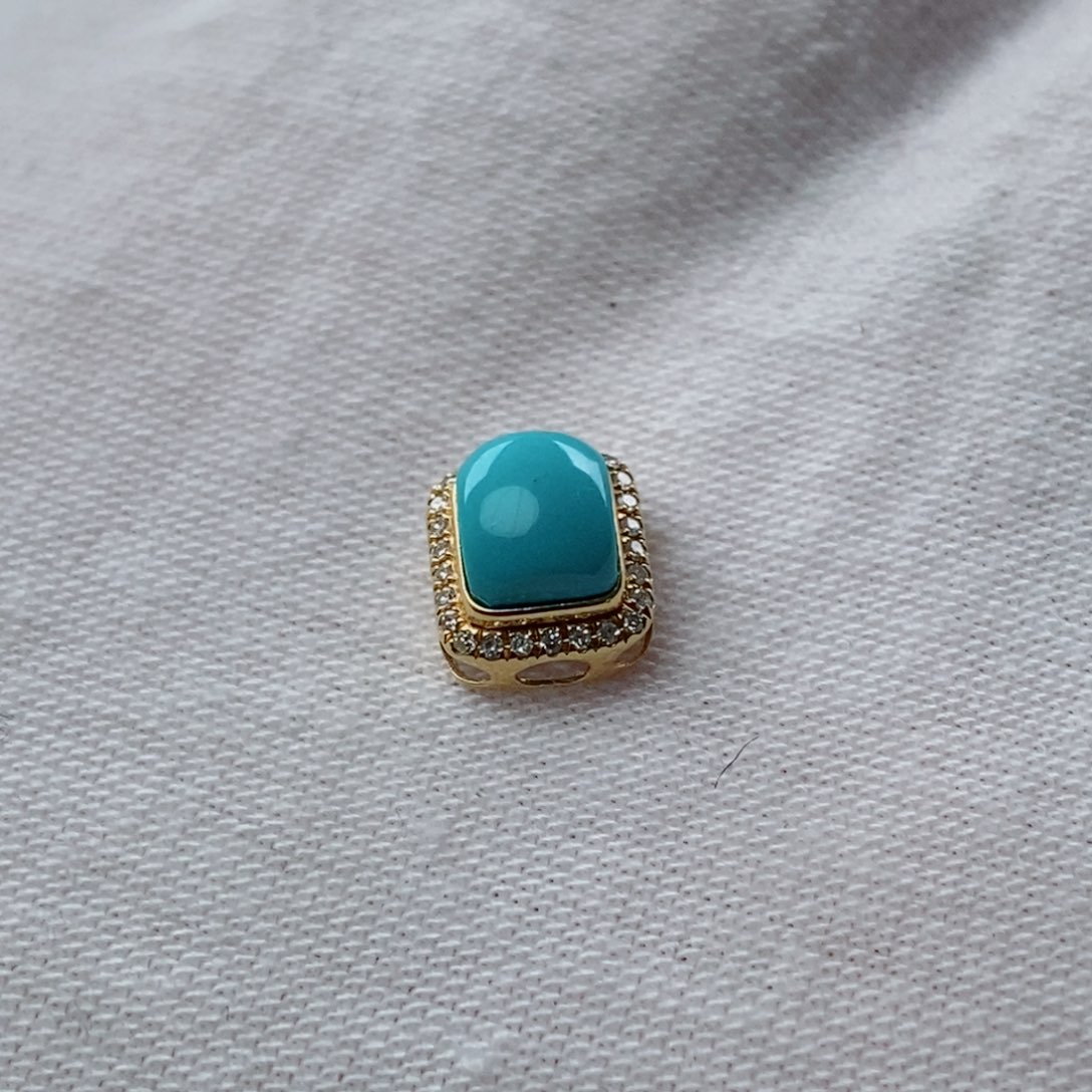 绿松石配饰18K金镶嵌