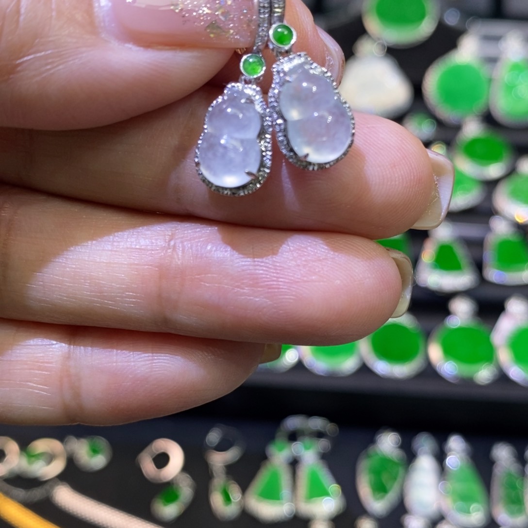 翡翠耳饰18K金镶嵌耳坠