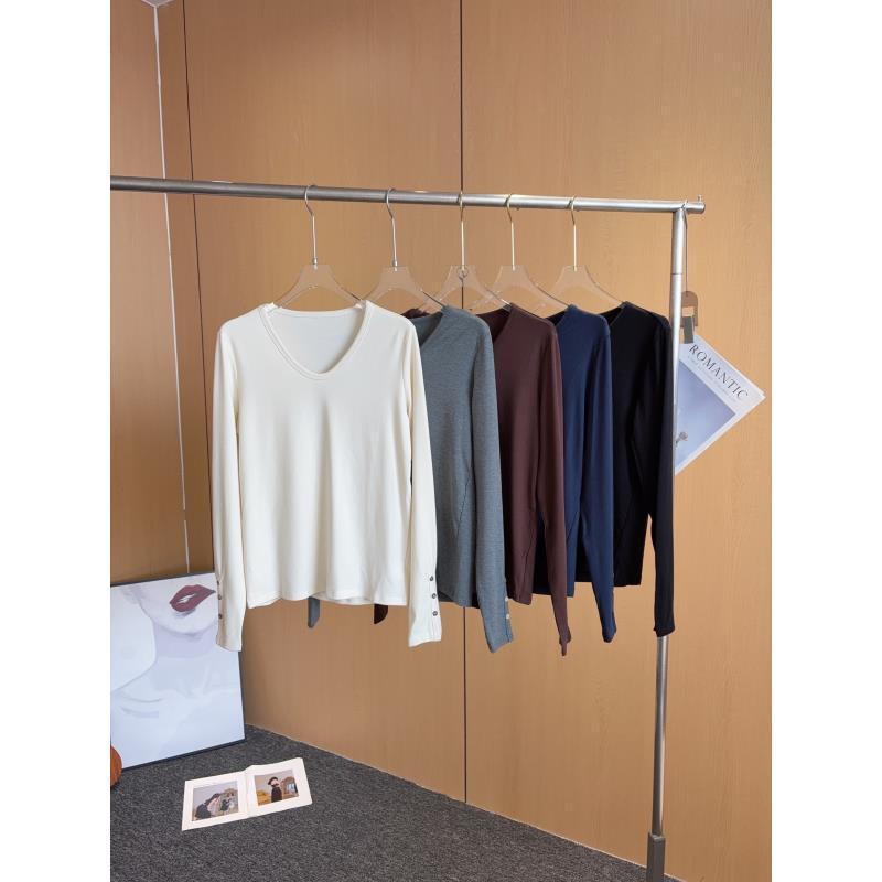 常规款V领女长袖休闲风修身型打底衫女士百搭简约内搭