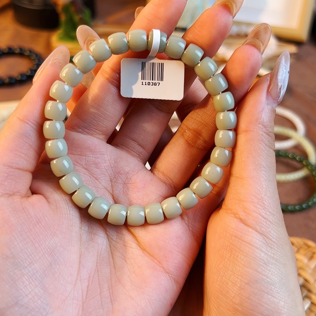 和田玉未镶嵌手串