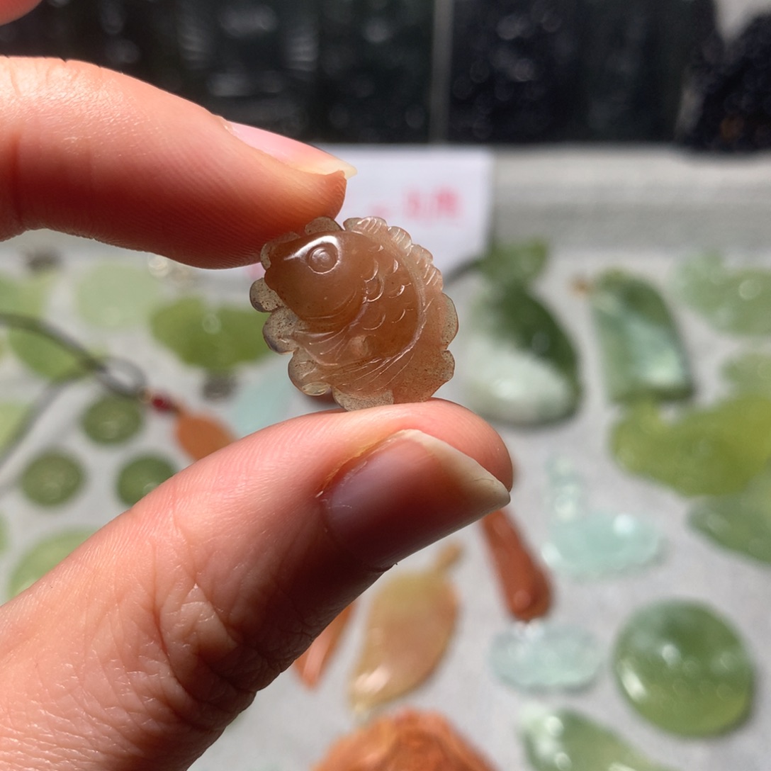 蛇纹石玉合金颈饰