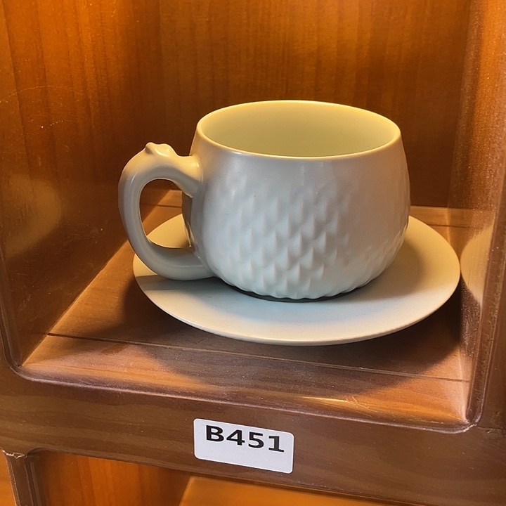 福利待遇多多哦哦哦