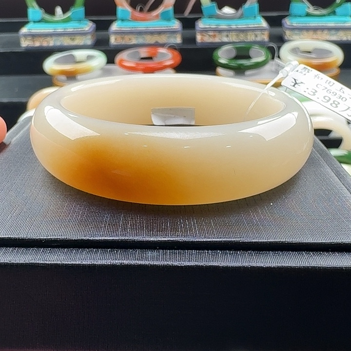 未镶嵌手镯和田玉糖白56.5