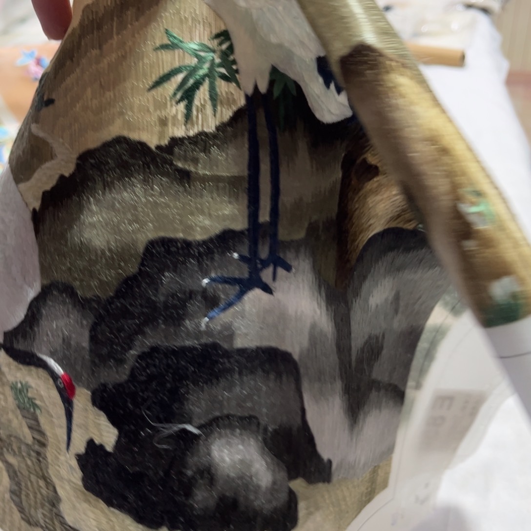 刺绣S****y纯手工打造陆老师