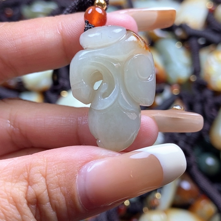 和田玉颈饰未镶嵌