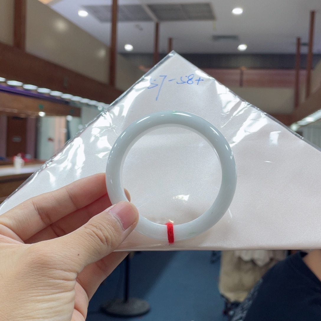 未镶嵌手镯翡翠翡翠