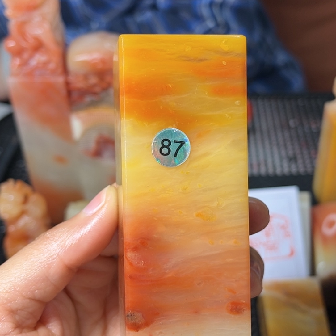 寿山石印石这个点睡起来都