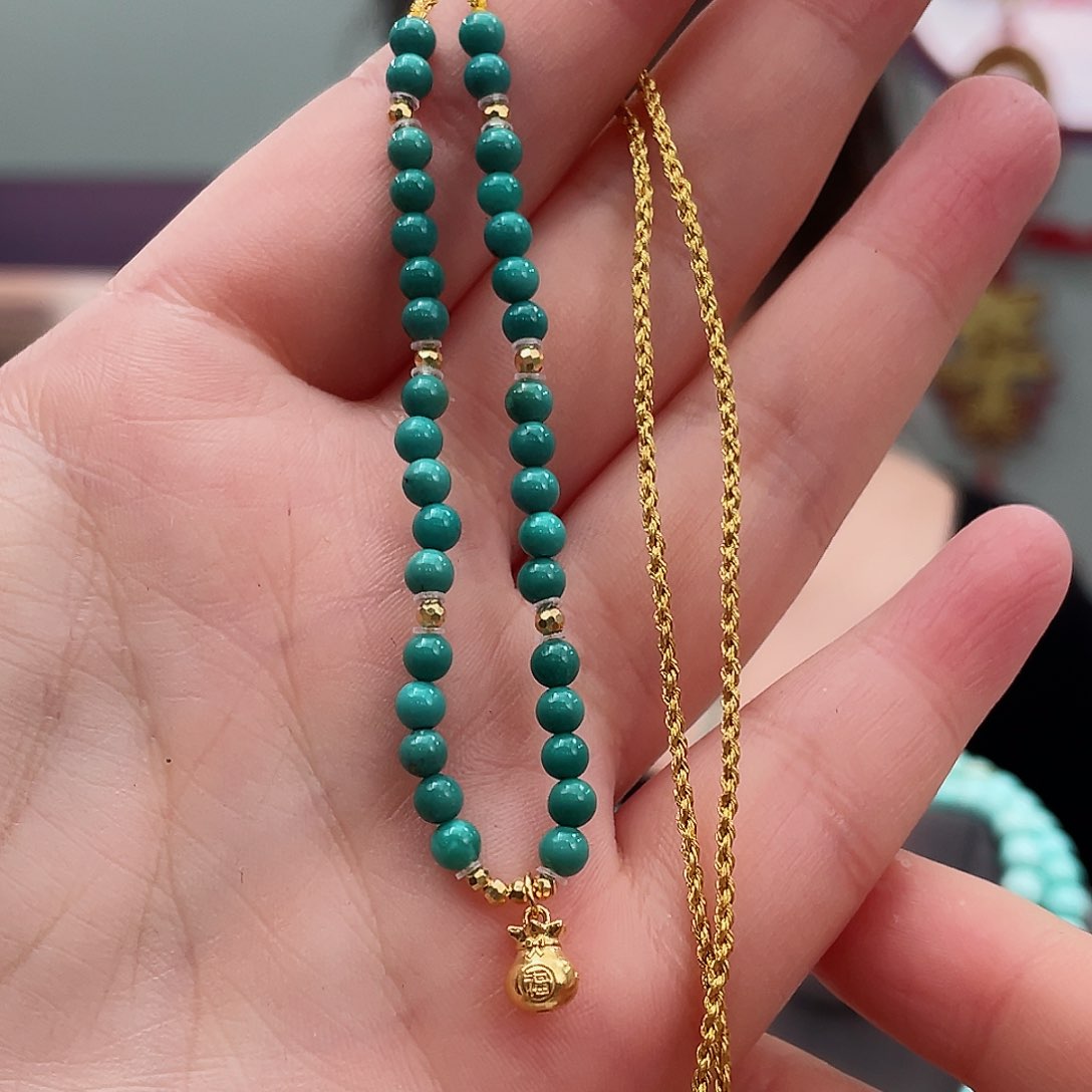 绿松石颈饰18K金镶嵌