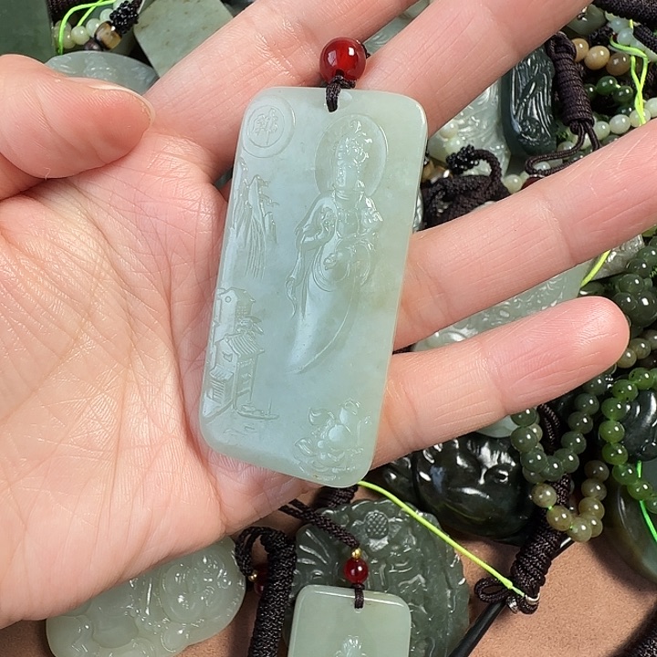 和田玉颈饰未镶嵌