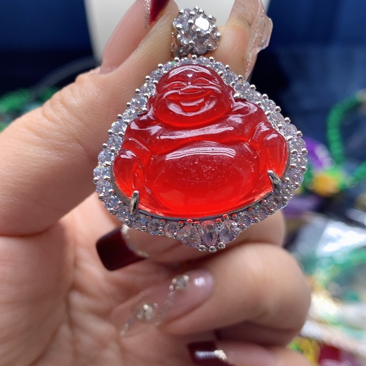 翡翠手镯未镶嵌吊坠