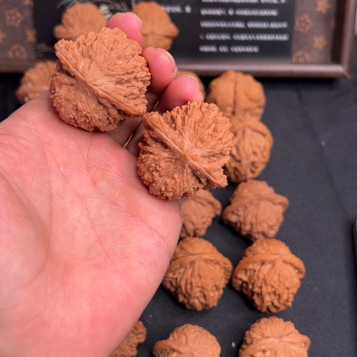 文玩核桃吊坠满天星